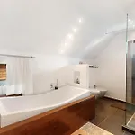 Quinkert Apartman *