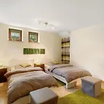 Quinkert Apartman *